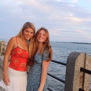 Meet your Posher, Adelle